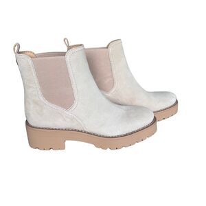 Sam Edelman NWOB Justina Chelsea Boots Women’s Size 7  Lug Sole Ankle Bootie